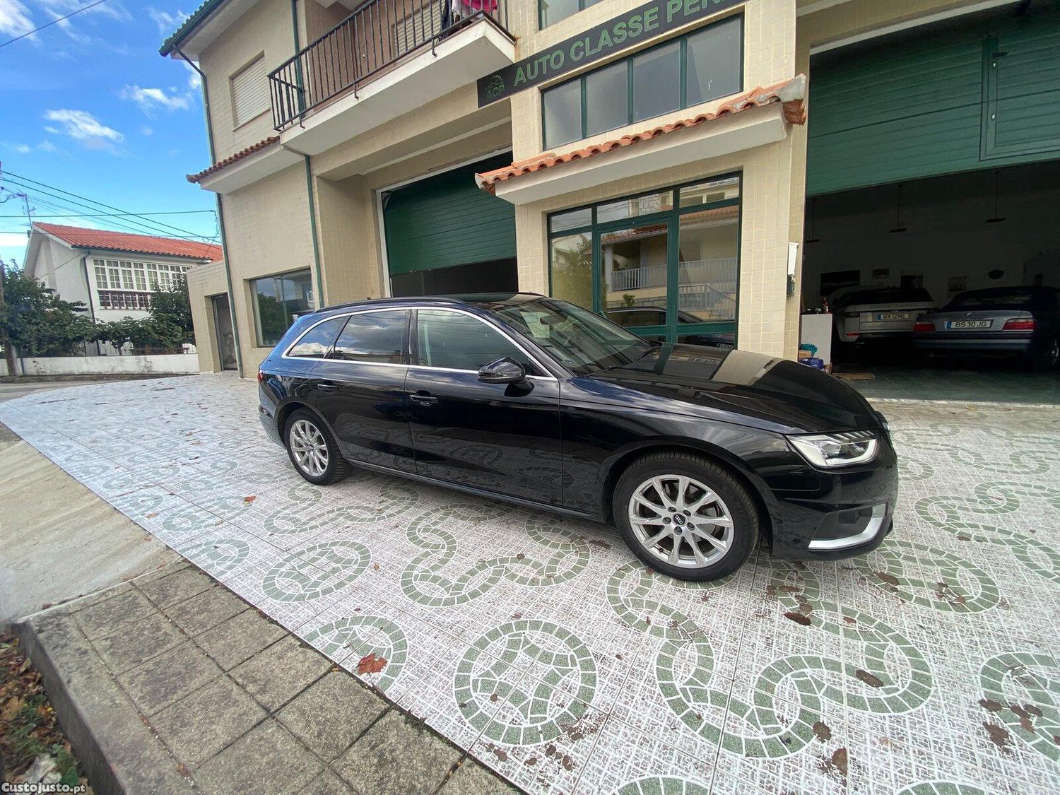 Audi A4 Avant 30 TDI S tronic Advanced — photo 3