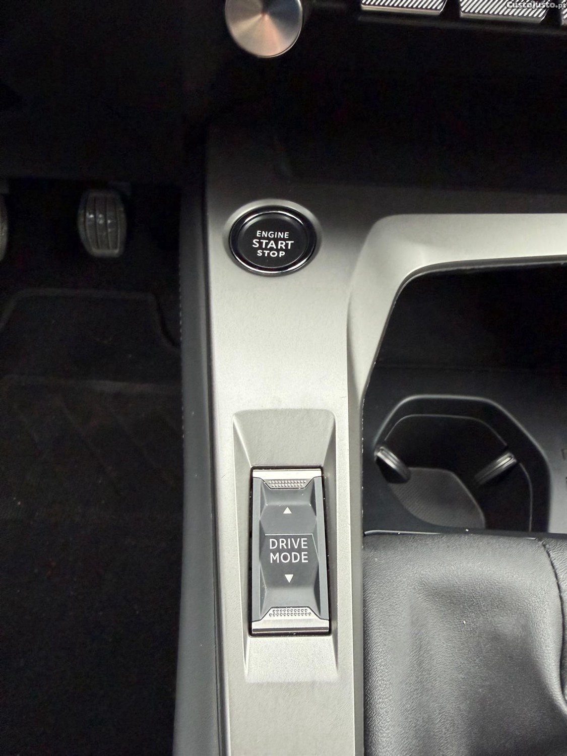 Peugeot 308 1.2 PureTech Allure — fotografia 4