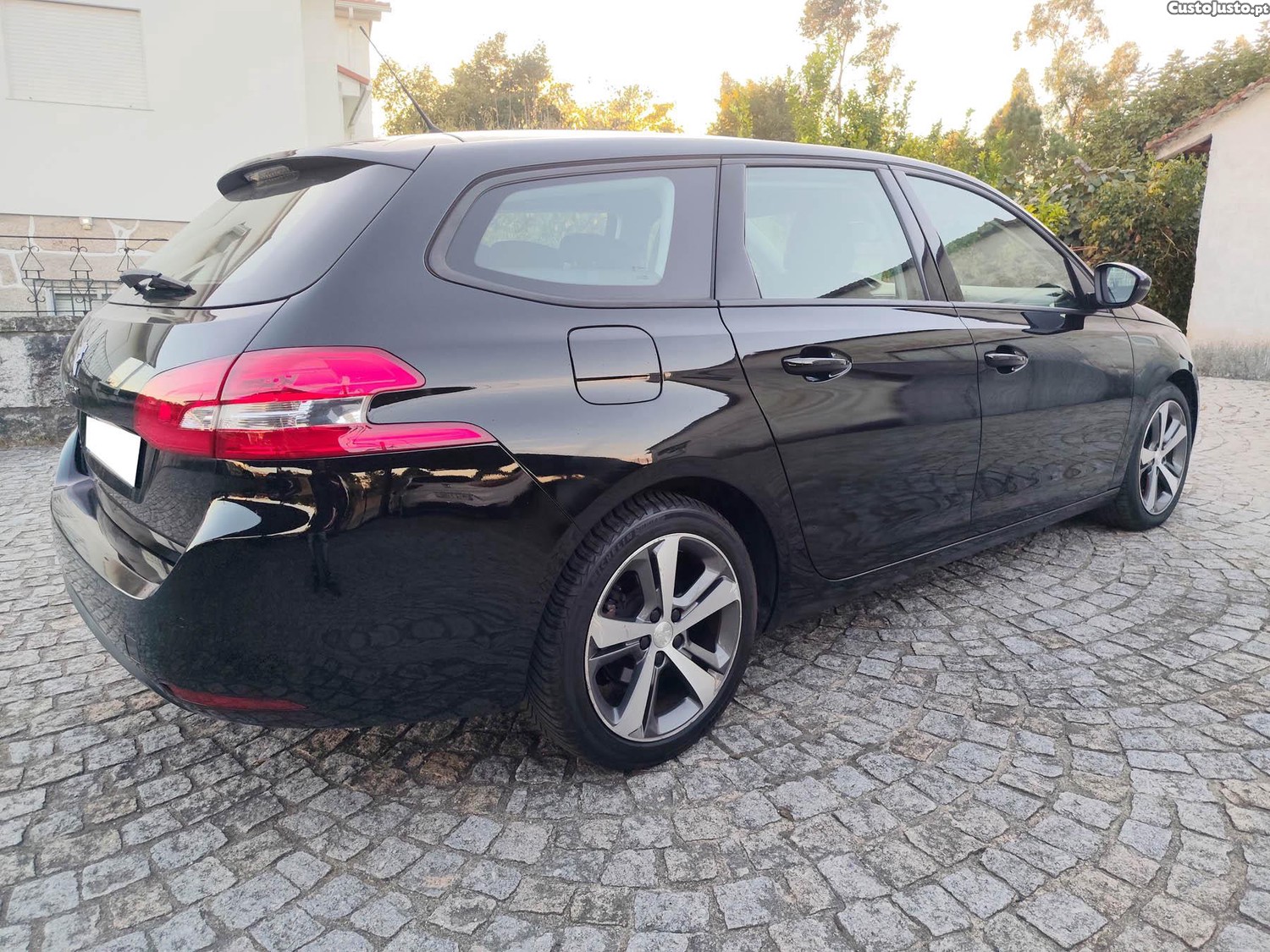 Peugeot 308 SW 1.5HDI 130cv - 19 — photo 5