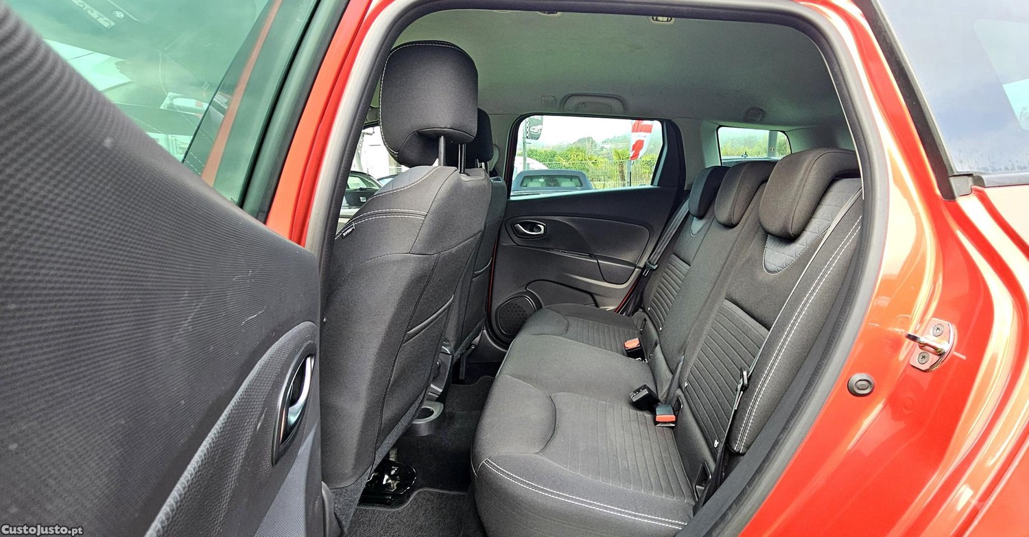 Renault Clio Sport Tourer 0.9 TCe Limited — fotografia 9