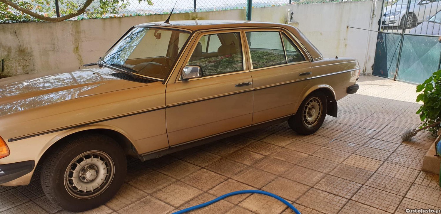 Mercedes-Benz  300 D - Berlina — photo 2