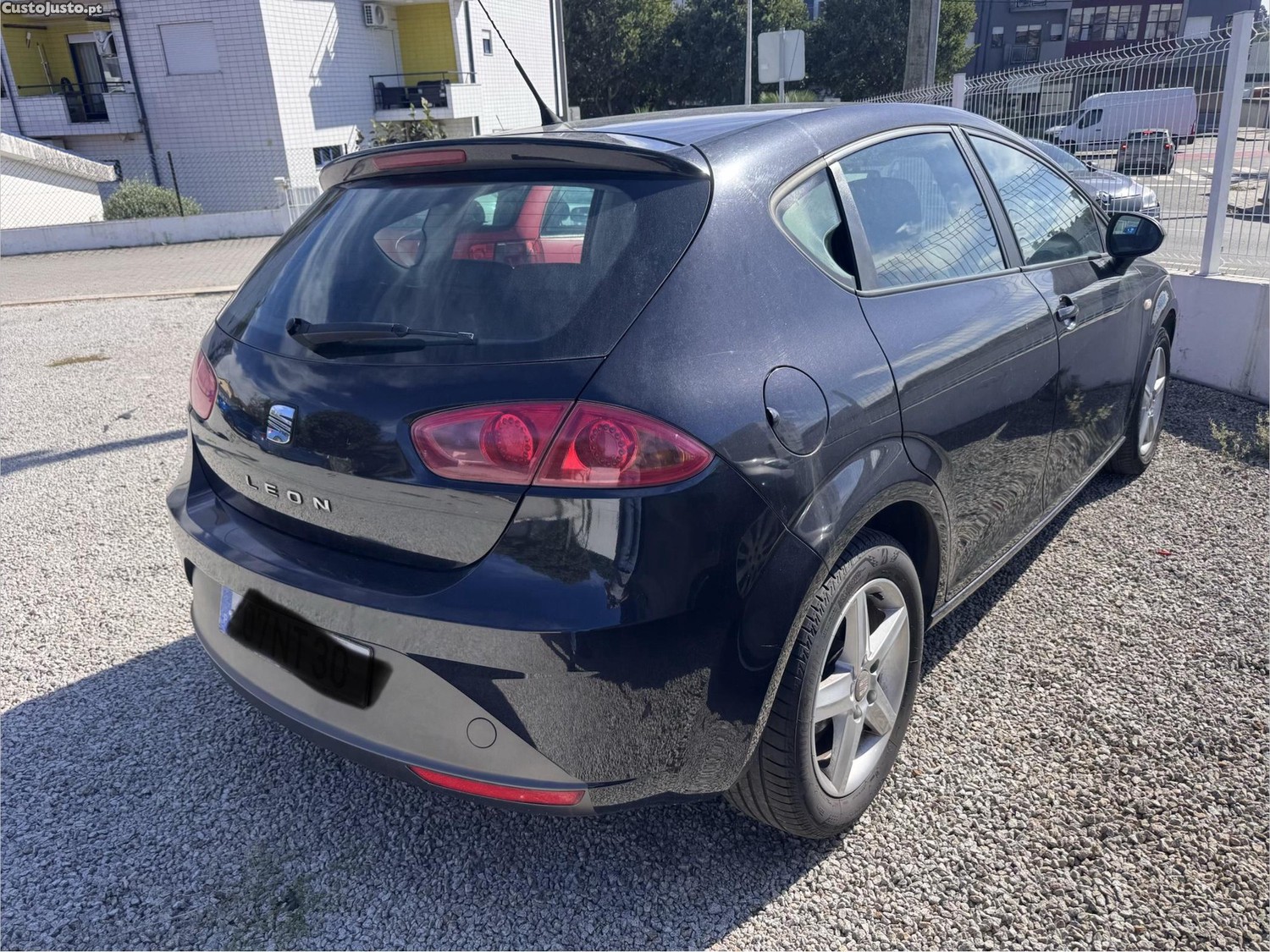 Seat Leon 1.6 tdi - 11 — photo 4