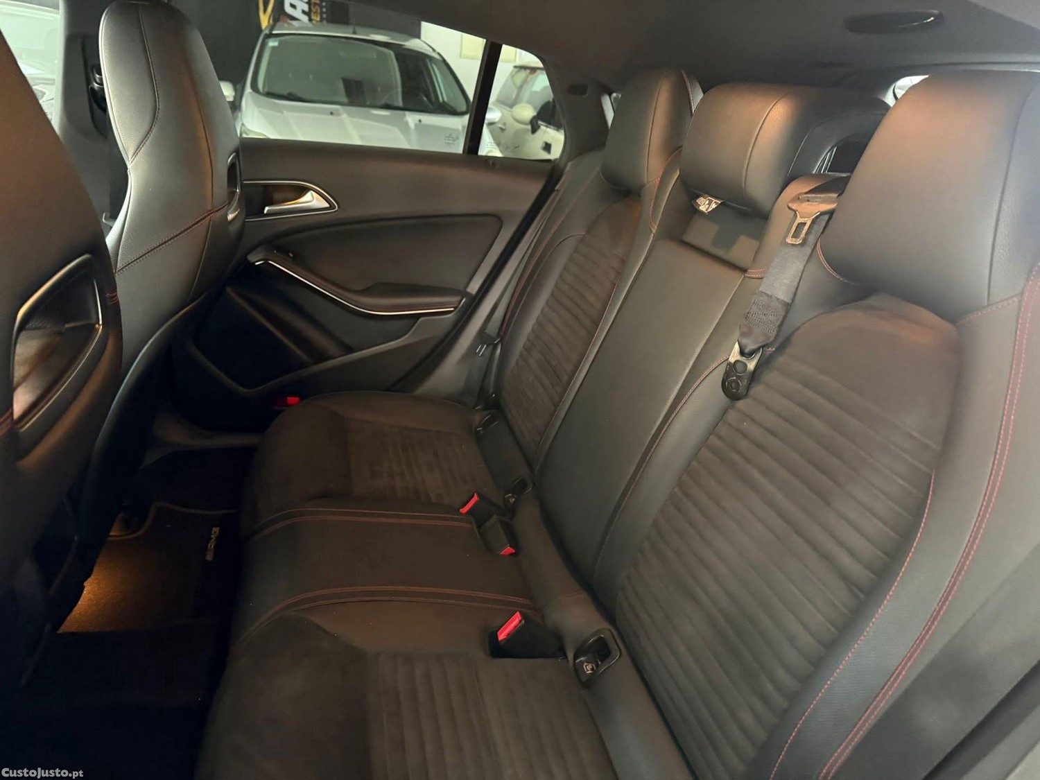 Mercedes-Benz CLA 180 180 D — photo 2
