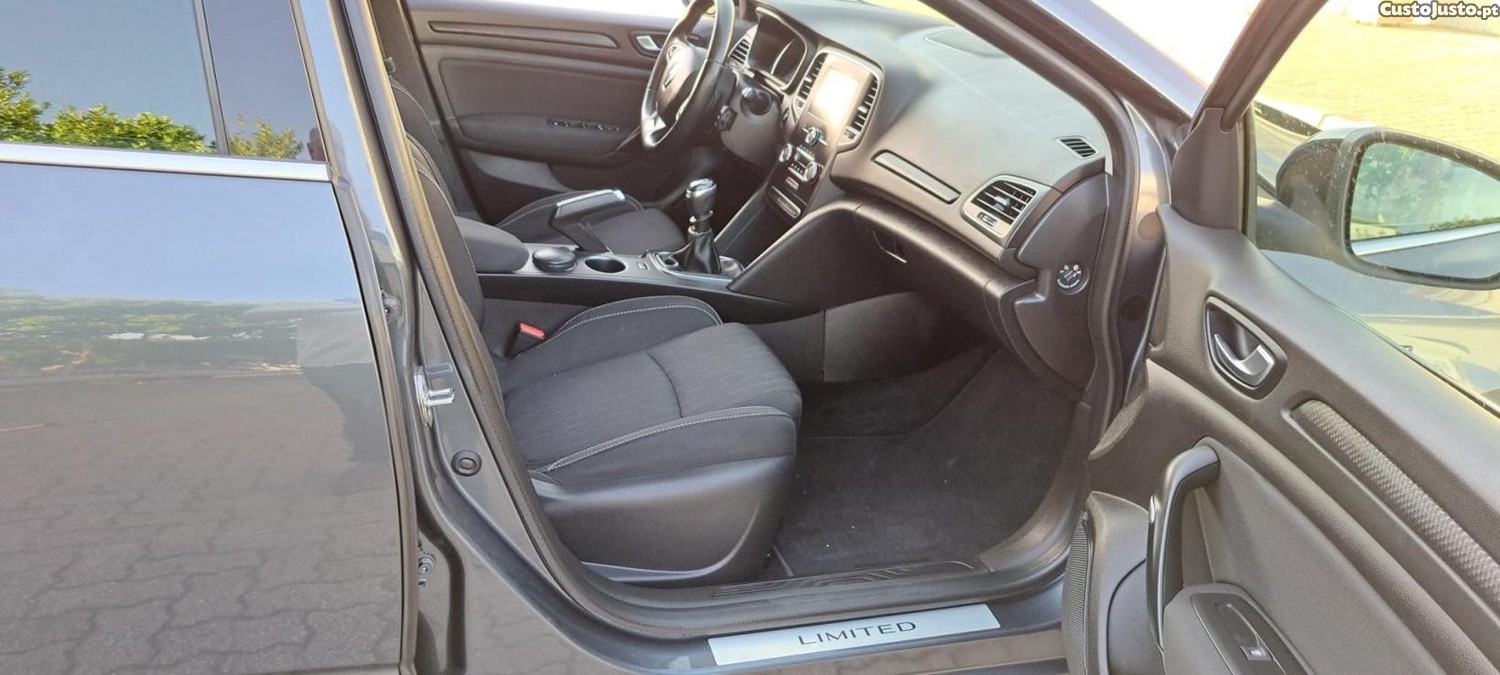 Renault Mégane 1.5 DCI Spor tourer Limited — photo 3