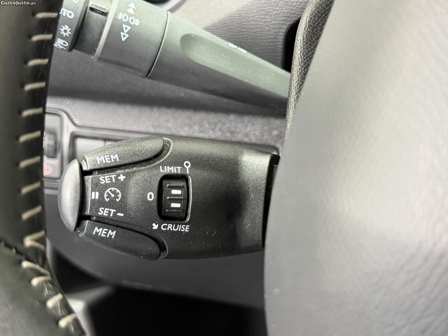 Peugeot 308 SW 1.5 BLUEHDI ALLURE 102 CV - NACIONAL - 84955 KM — fotografia 19