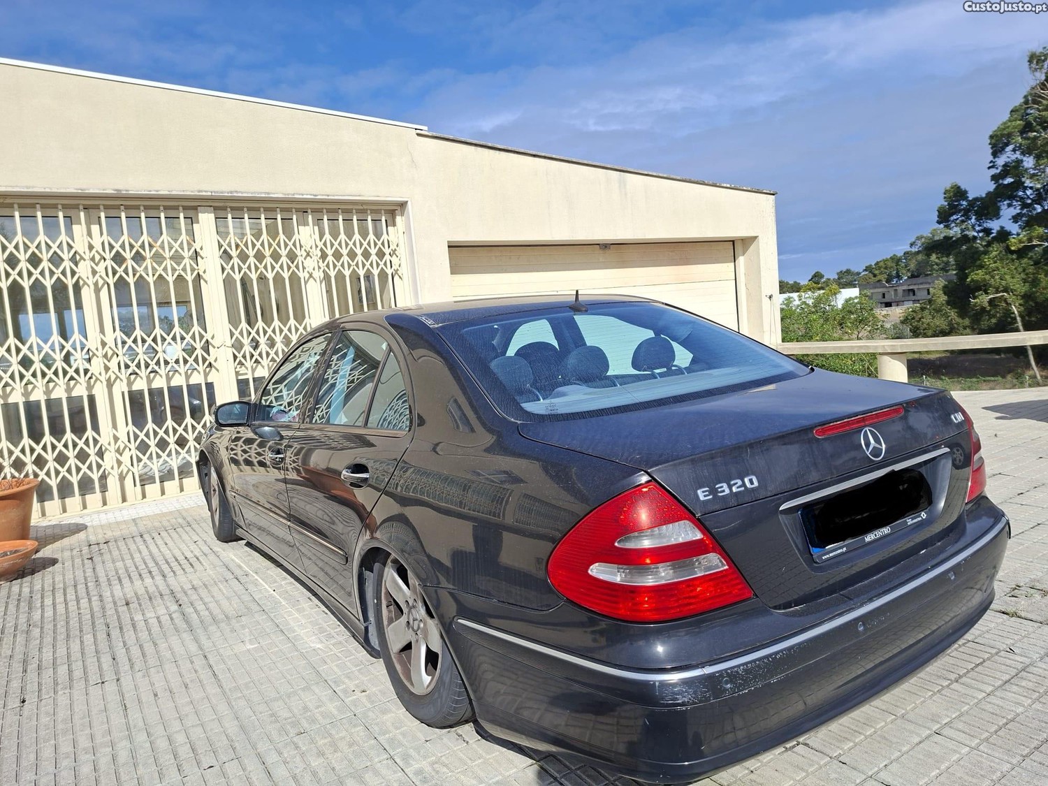 Mercedes-Benz E 320 CDi Avangarde — fotografia 17