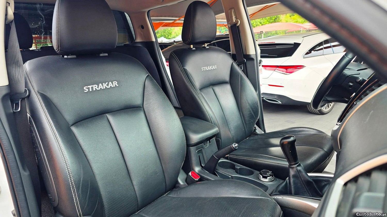 Mitsubishi L200 2.4 DI-D CD Intense Sportbox Strakar 4WD — fotografia 24