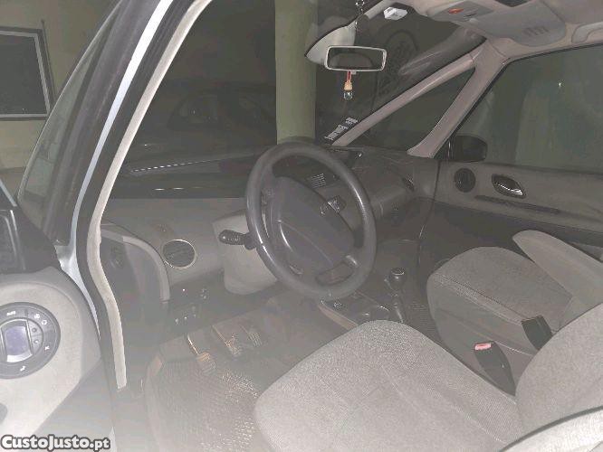 Renault Grand Espace 2200 — fotografia 7