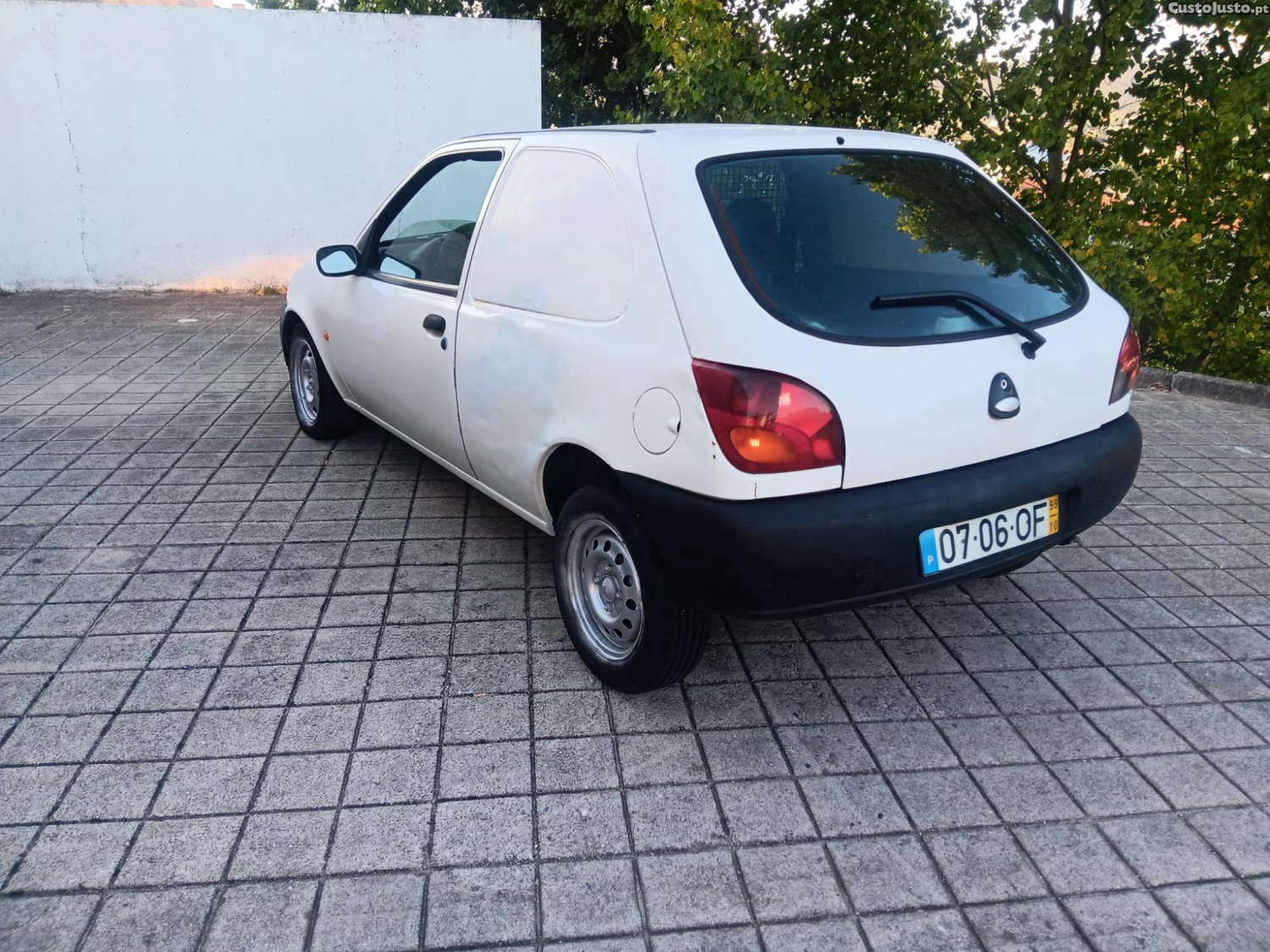 Ford Fiesta Van 1.8cc Diesel Barata — fotografia 8
