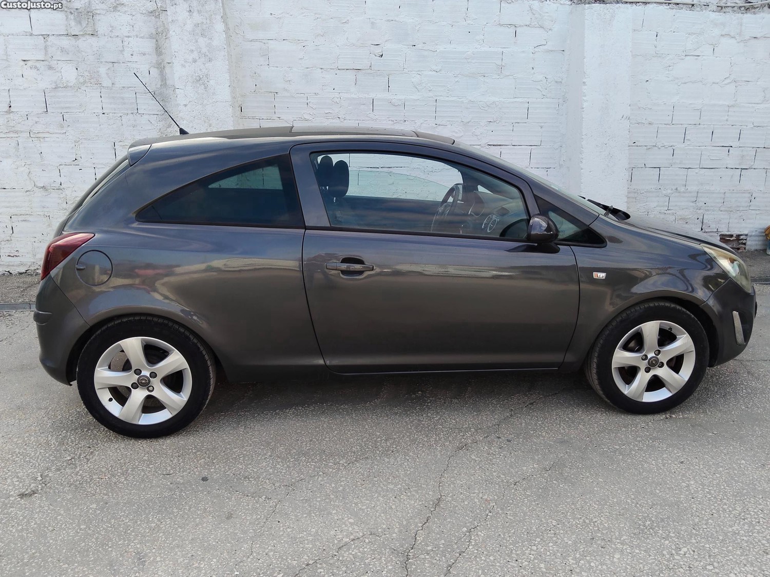 Opel Corsa 1.3 — fotografia 7