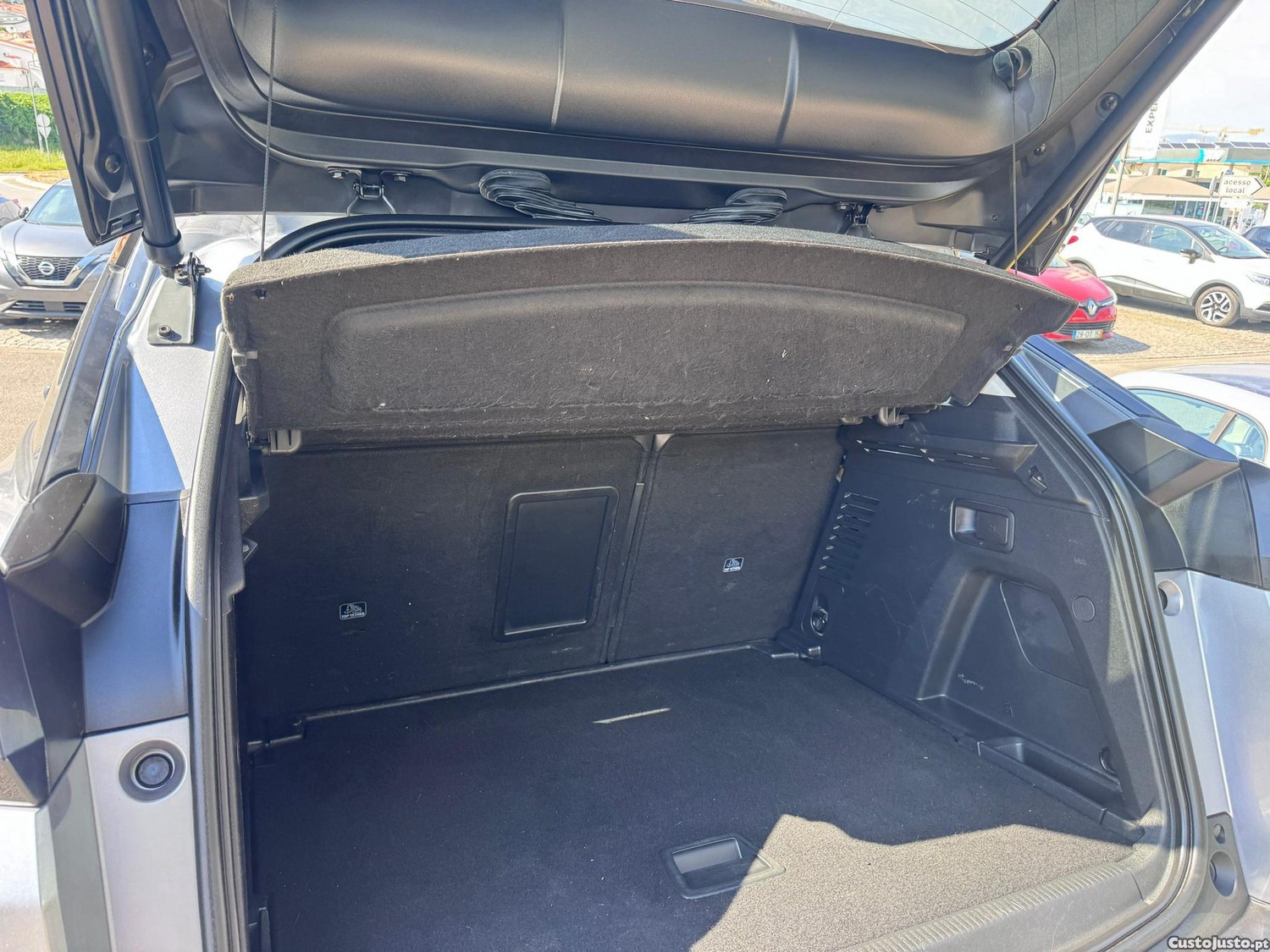 Peugeot 3008 1.2 PureTech Allure EAT6 — fotografia 5
