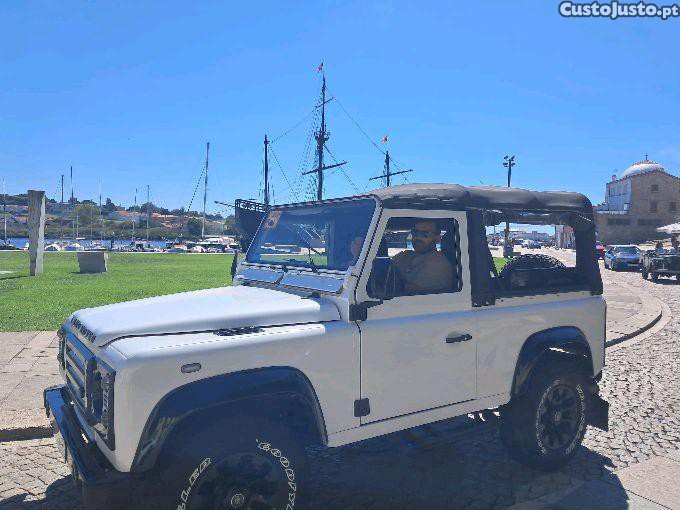 Land Rover Defender 300 tdi 6 lugares - 94 — photo 2