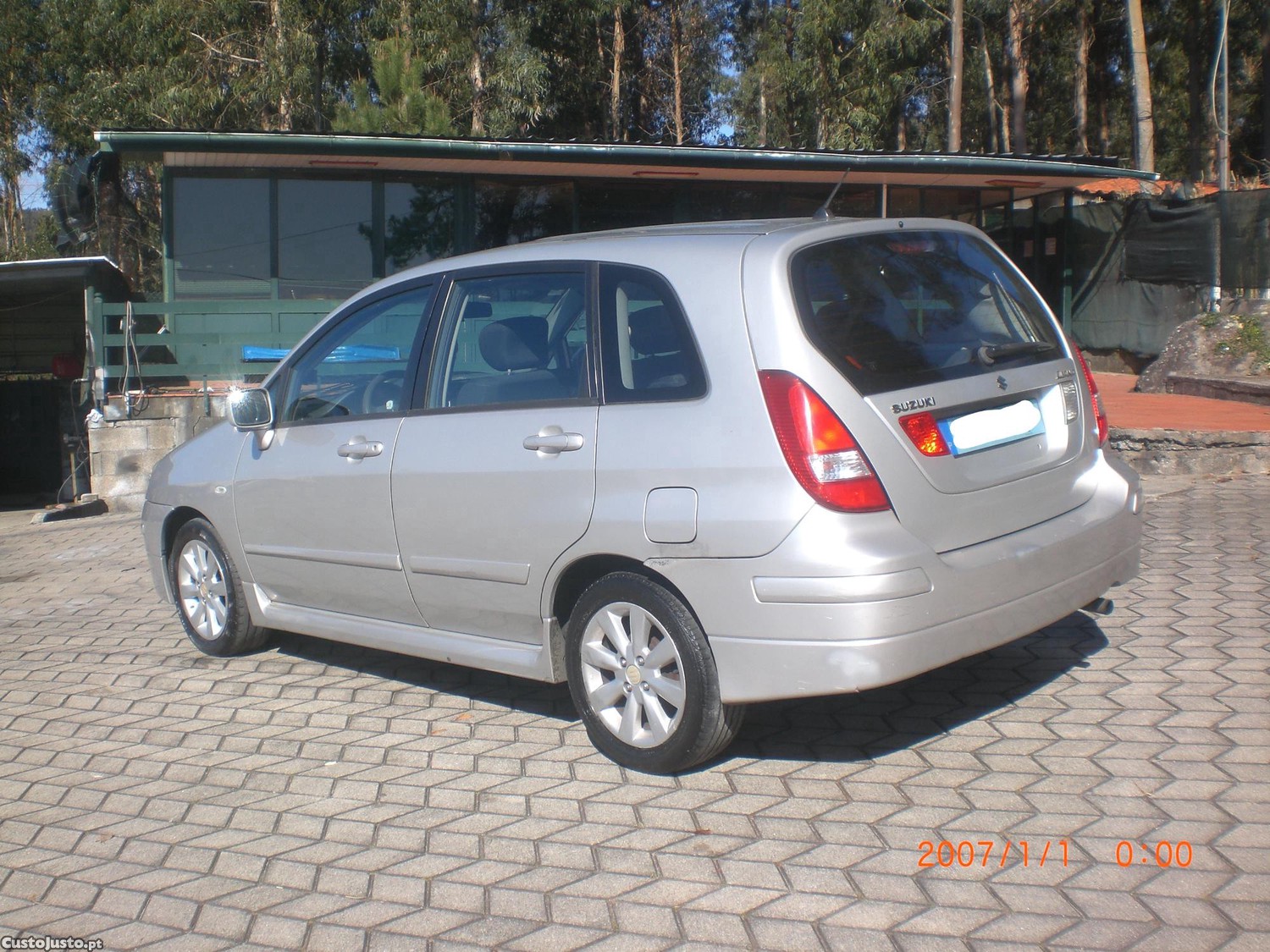 Suzuki Liana 1.4 diesel — fotografia 7