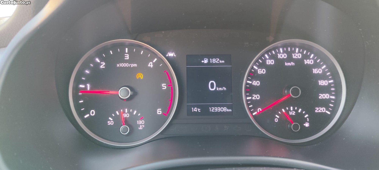 Kia Stonic 1.6 LX - 19 — photo 4