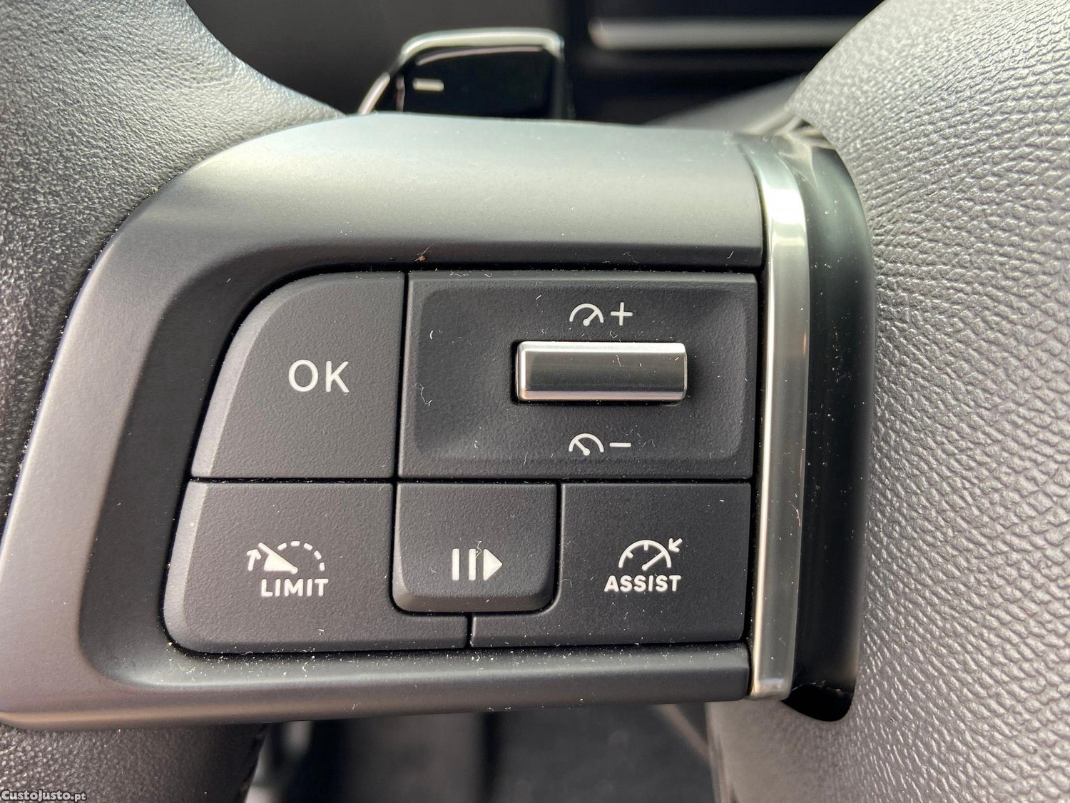 Citroën C4 X 1.2 PureTech Plus EAT8 — fotografia 3