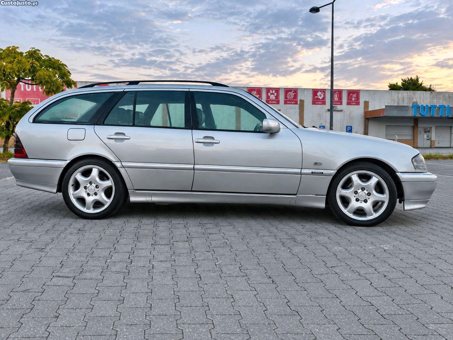 Mercedes-Benz C 220 CDI sport W202 - 99 — photo 2