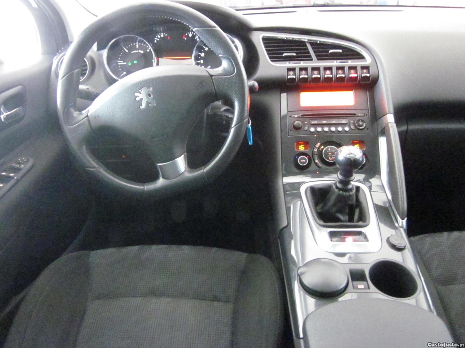 Peugeot 3008 1.6 HDI — fotografia 6