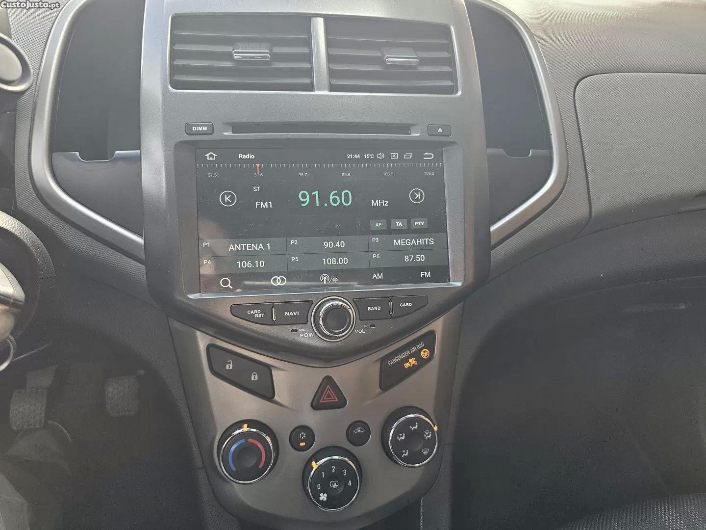 Chevrolet Aveo 1.3 vcdi lt — fotografia 4