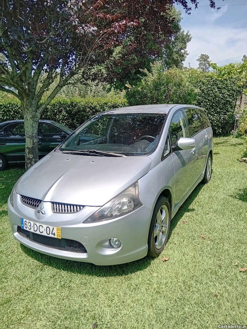 Mitsubishi Grandis 20.tdi 7 lugares — photo 2