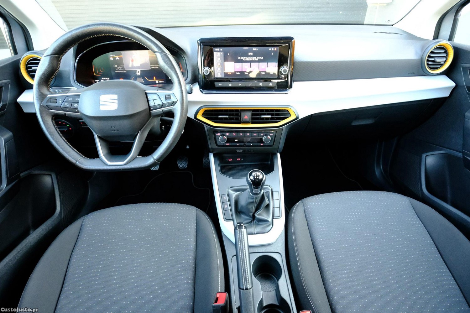 SEAT Arona 1.0 TSI Style — fotografia 14