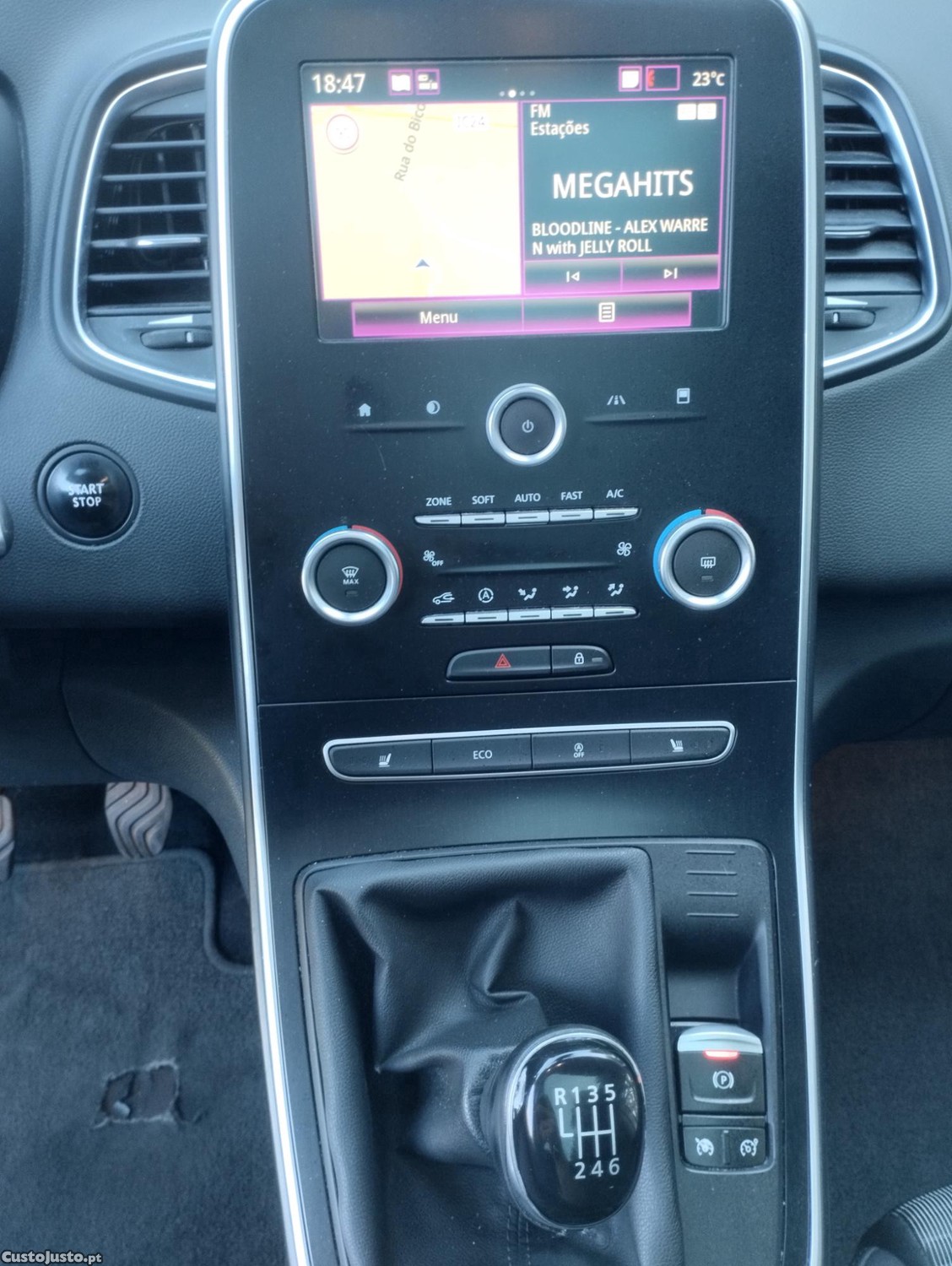 Renault Grand Scénic 1.6 DCI 130cv Intens - 7 lugares - Teto Panorâmico - C/ Garantia — fotografia 5