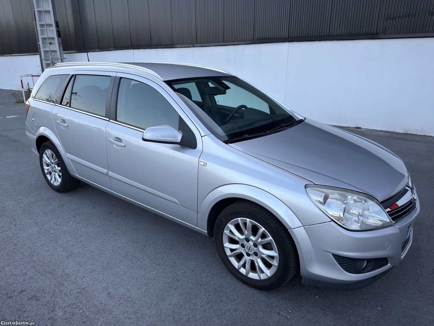 Opel Astra 1.7 CDTI — fotografia 10
