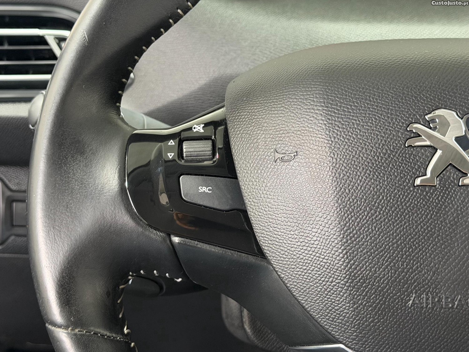Peugeot 308 SW 1.5 BLUEHDI ALLURE 102 CV - NACIONAL - 84955 KM — fotografia 18