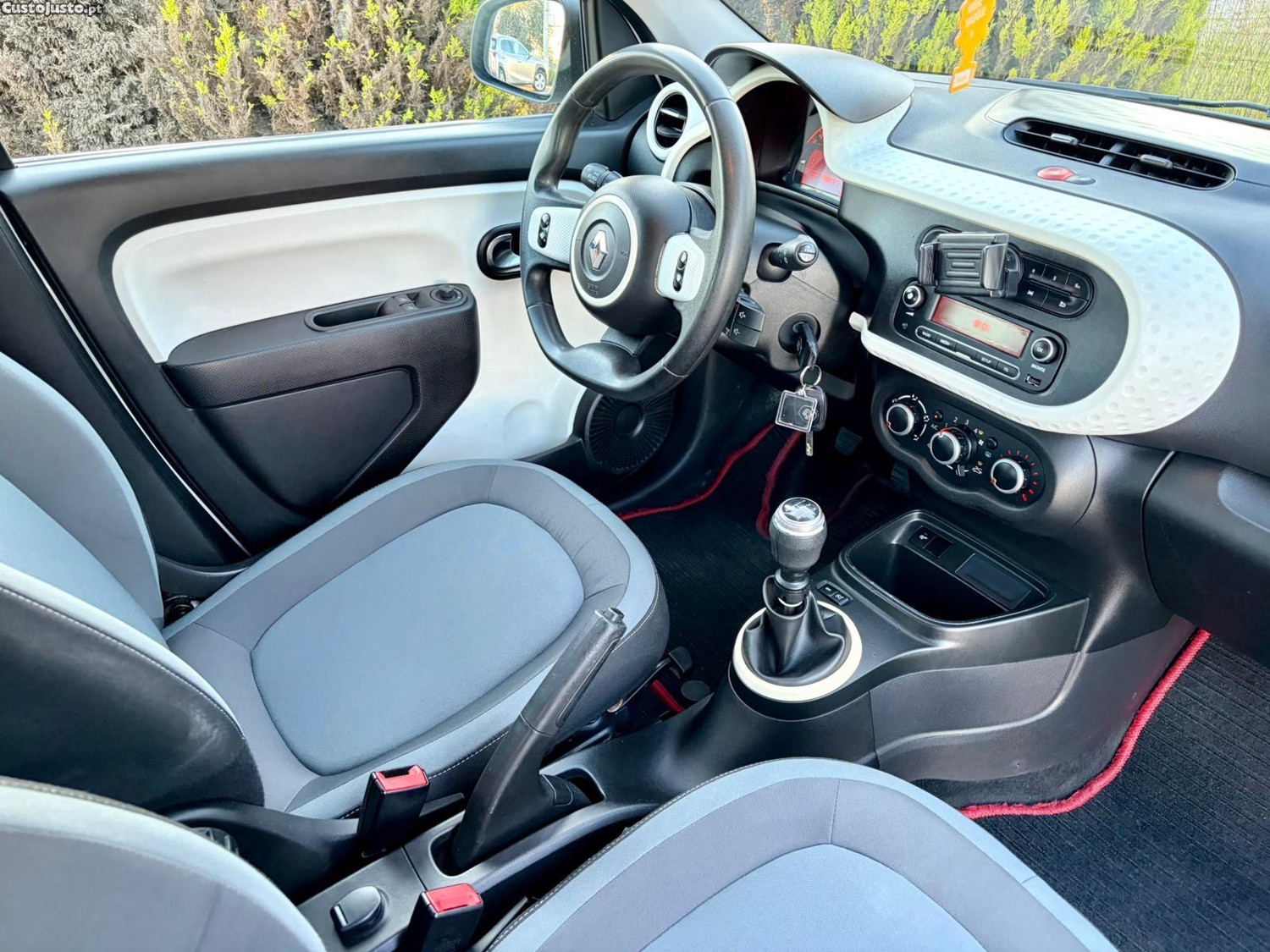 Renault Twingo 1.0 Sce Experience — fotografia 4
