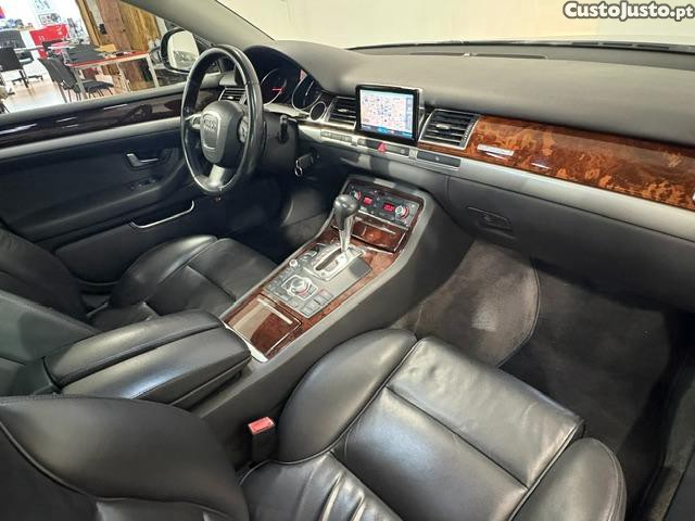 Audi A8 3.0 TDI V6 Quattro Triptronic — fotografia 7
