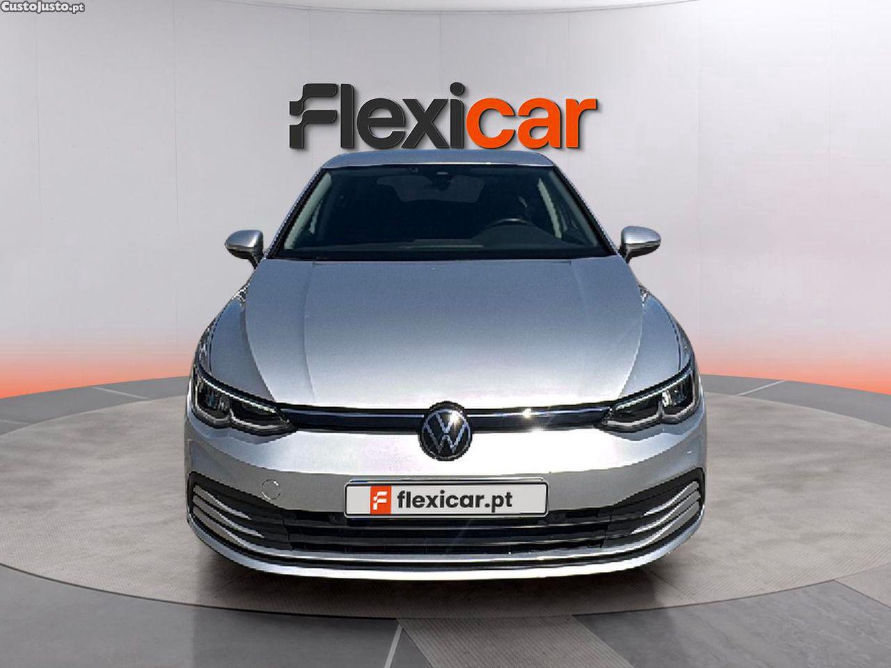 Volkswagen Golf 1.0 TSI Life — fotografia 16