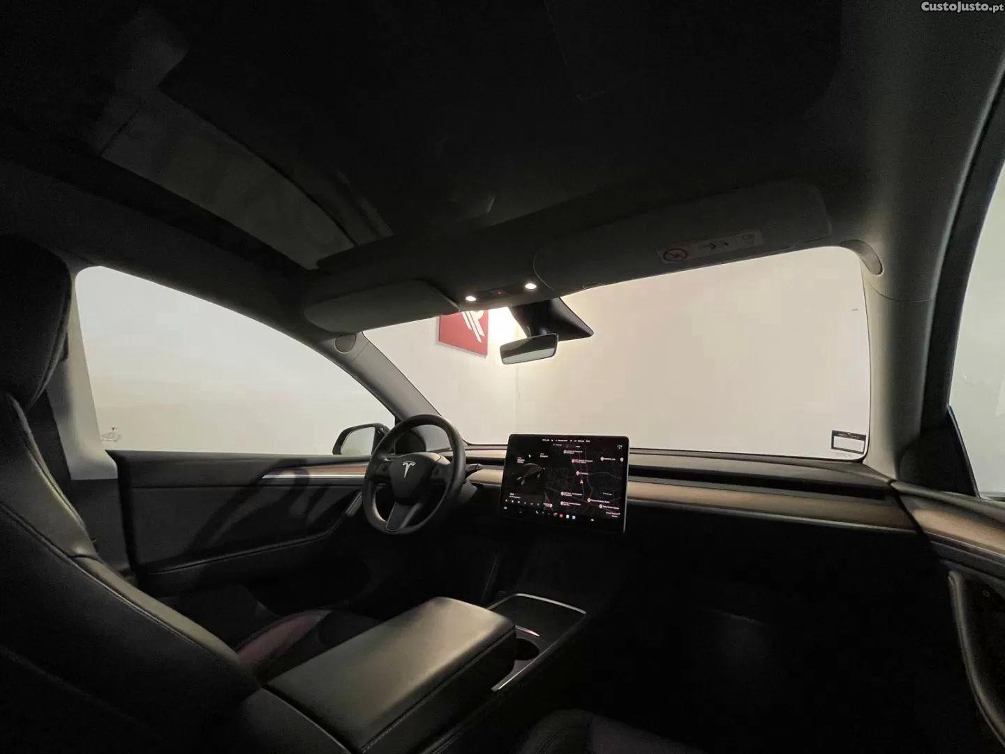 Tesla Model Y Long range tração integral — photo 3