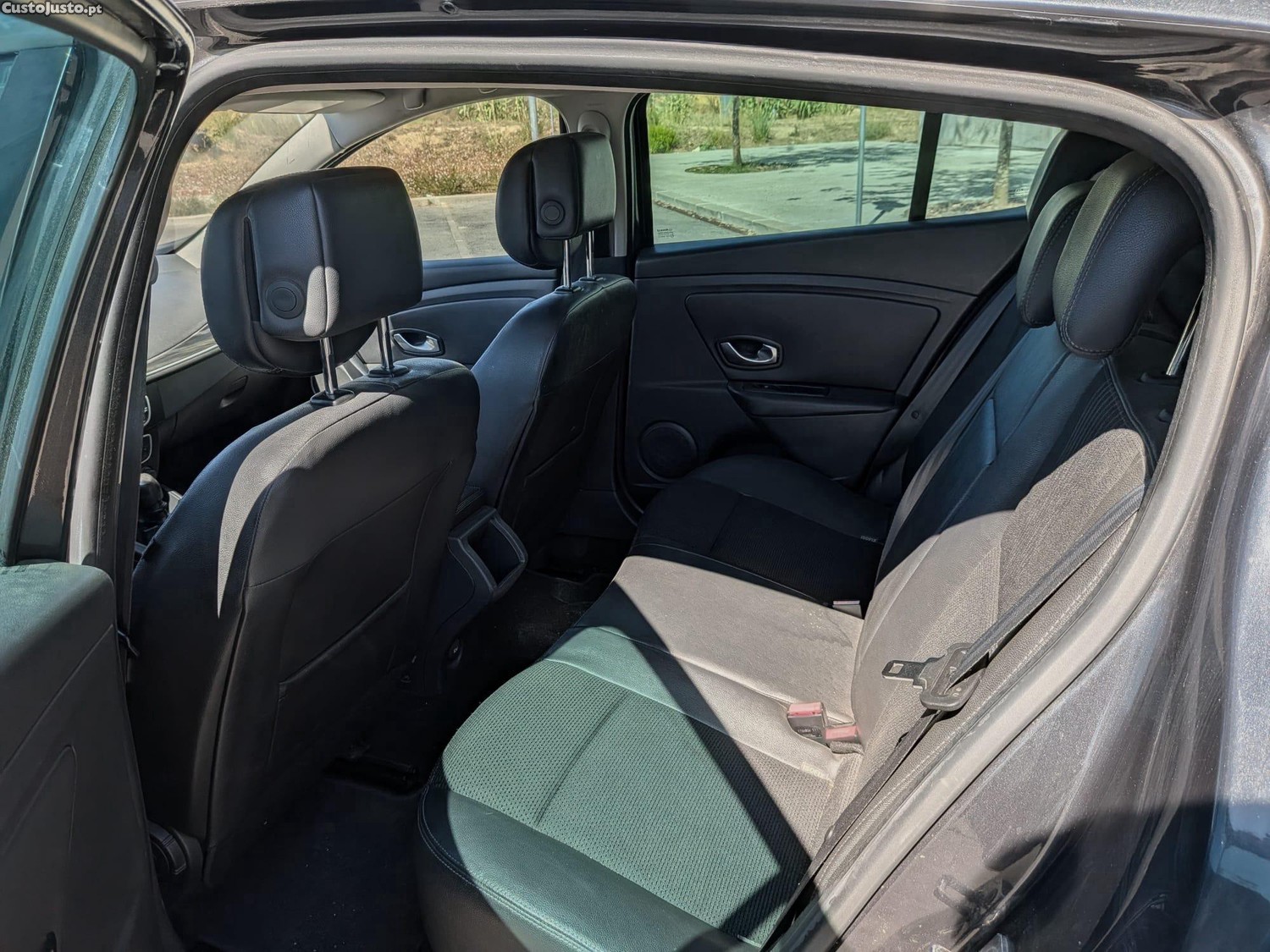 Renault Mégane 1.5dCi - 11 — photo 5