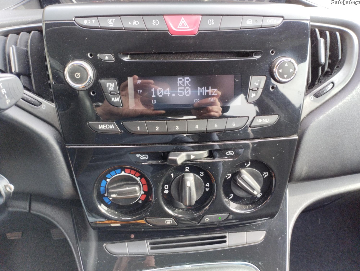 Lancia Ypsilon 1.2 S&S GOLD - 5 Portas - Nacional - 100.000kms - 1 Dono - C/ GARANTIA — fotografia 2