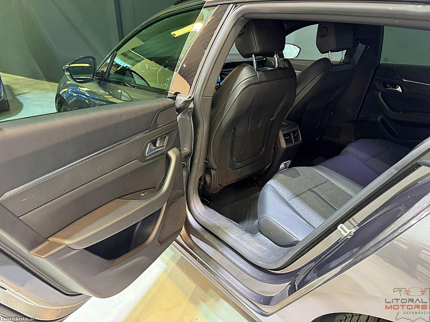 Peugeot 508 SW 1.6 Hybrid Allure e-EAT8 — fotografia 11