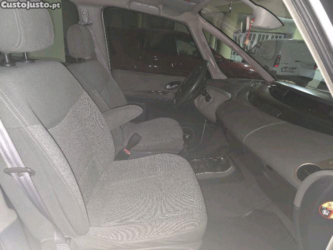 Renault Grand Espace 2200 — fotografia 8