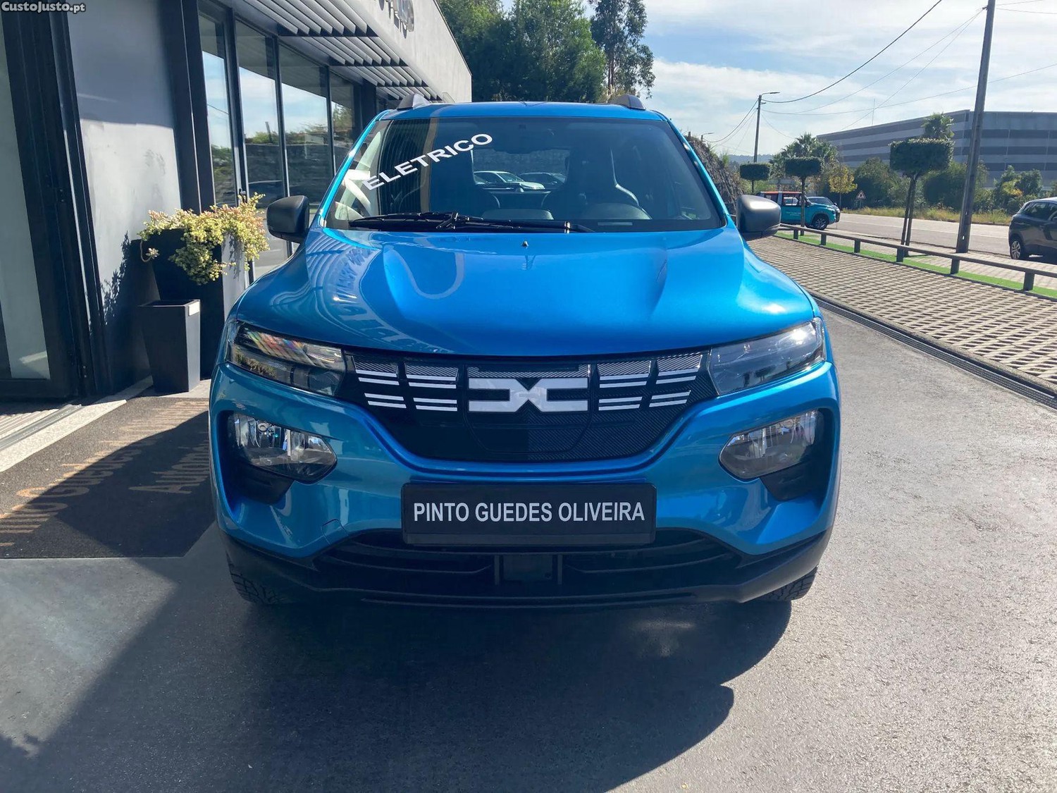 Dacia Spring ESSENTIAL — photo 2