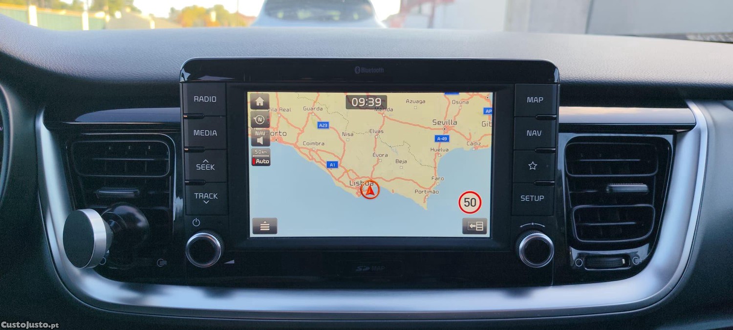 Kia Stonic 1.6 LX - 19 — photo 5