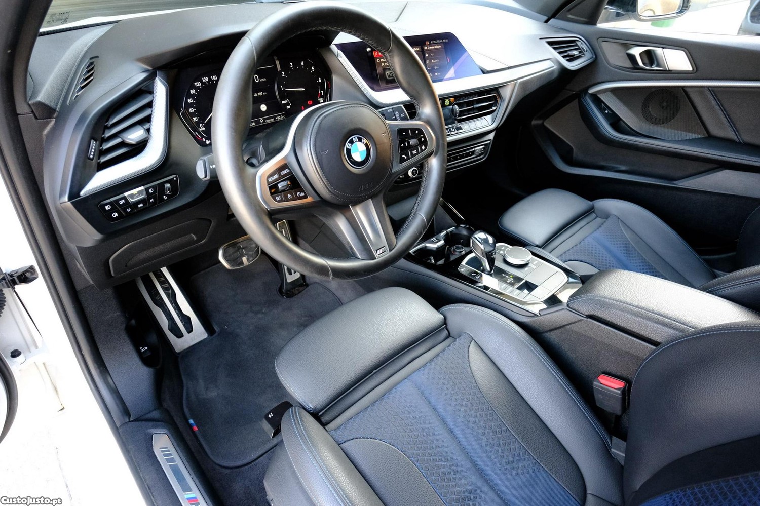 BMW 118 i Pack Desportivo M Auto — fotografia 18