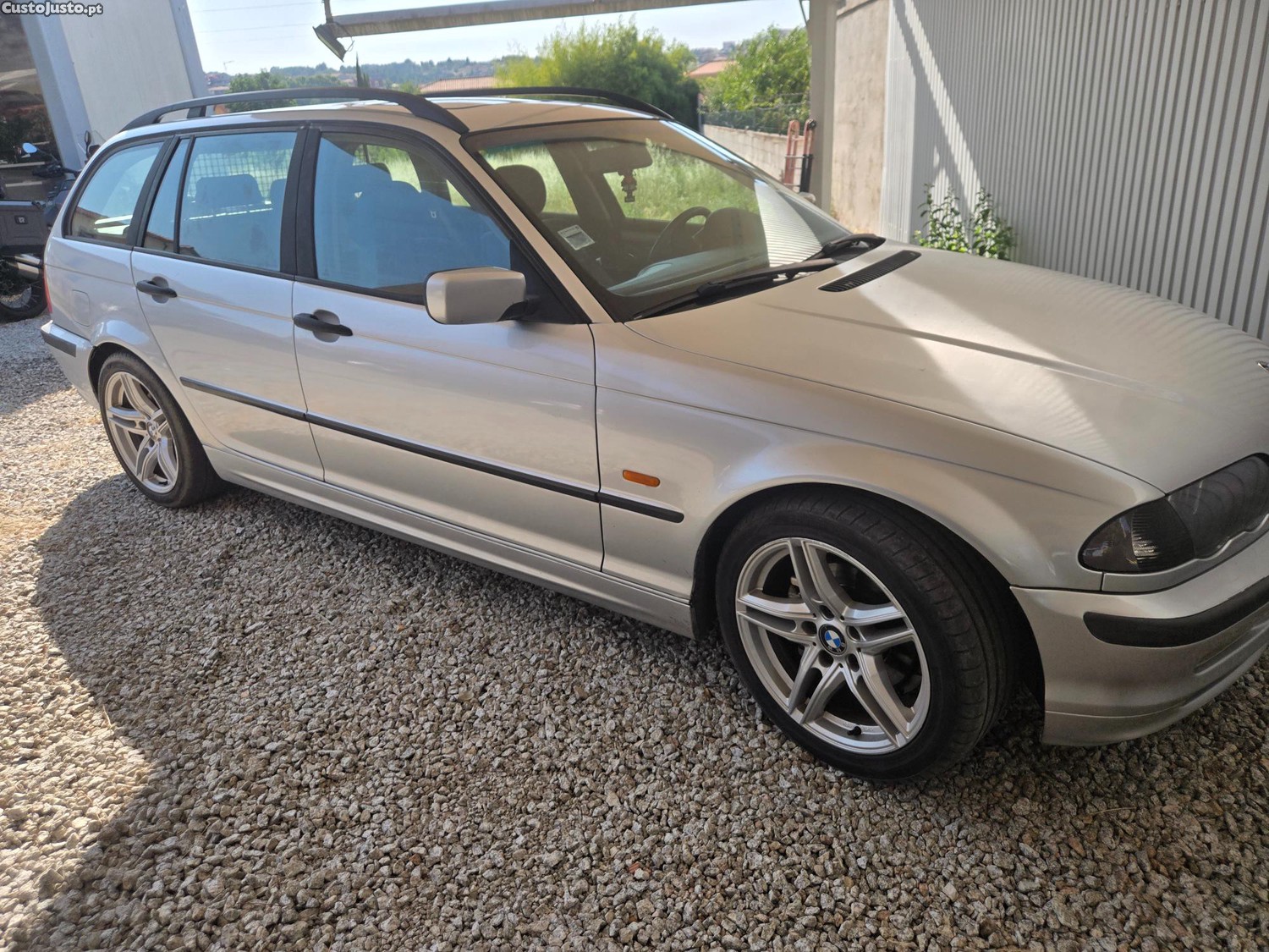 BMW 320 D — fotografia 8