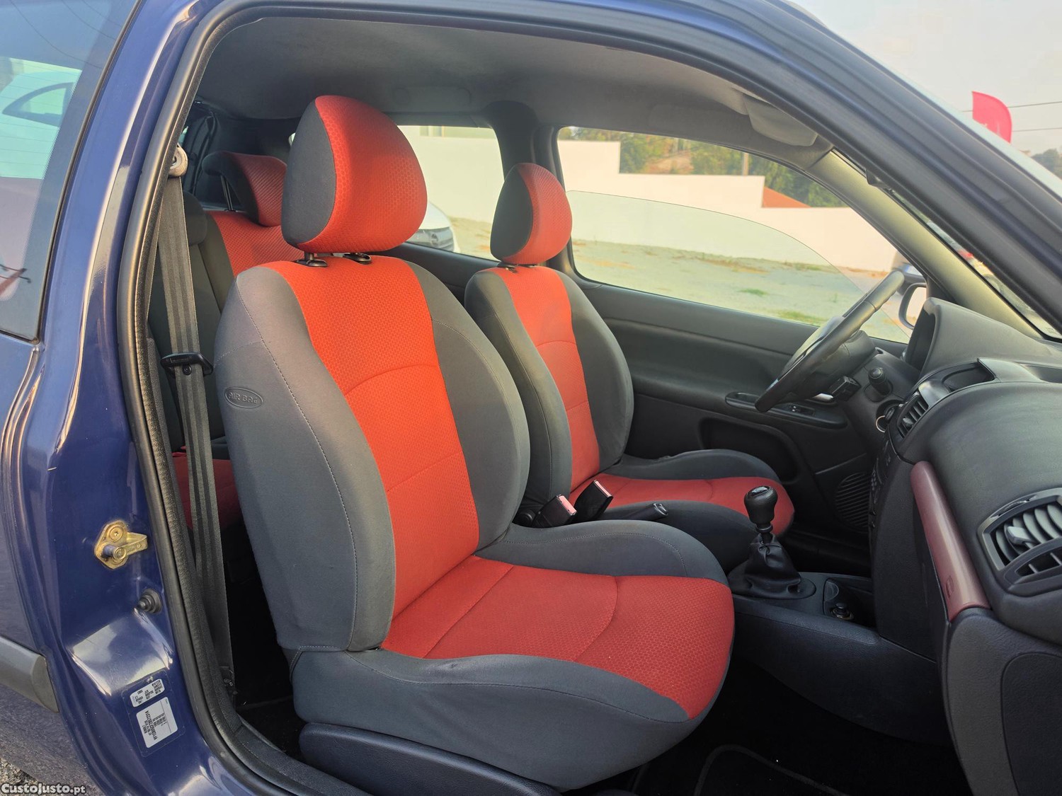 Renault Clio 1.2 16V139000km — fotografia 4
