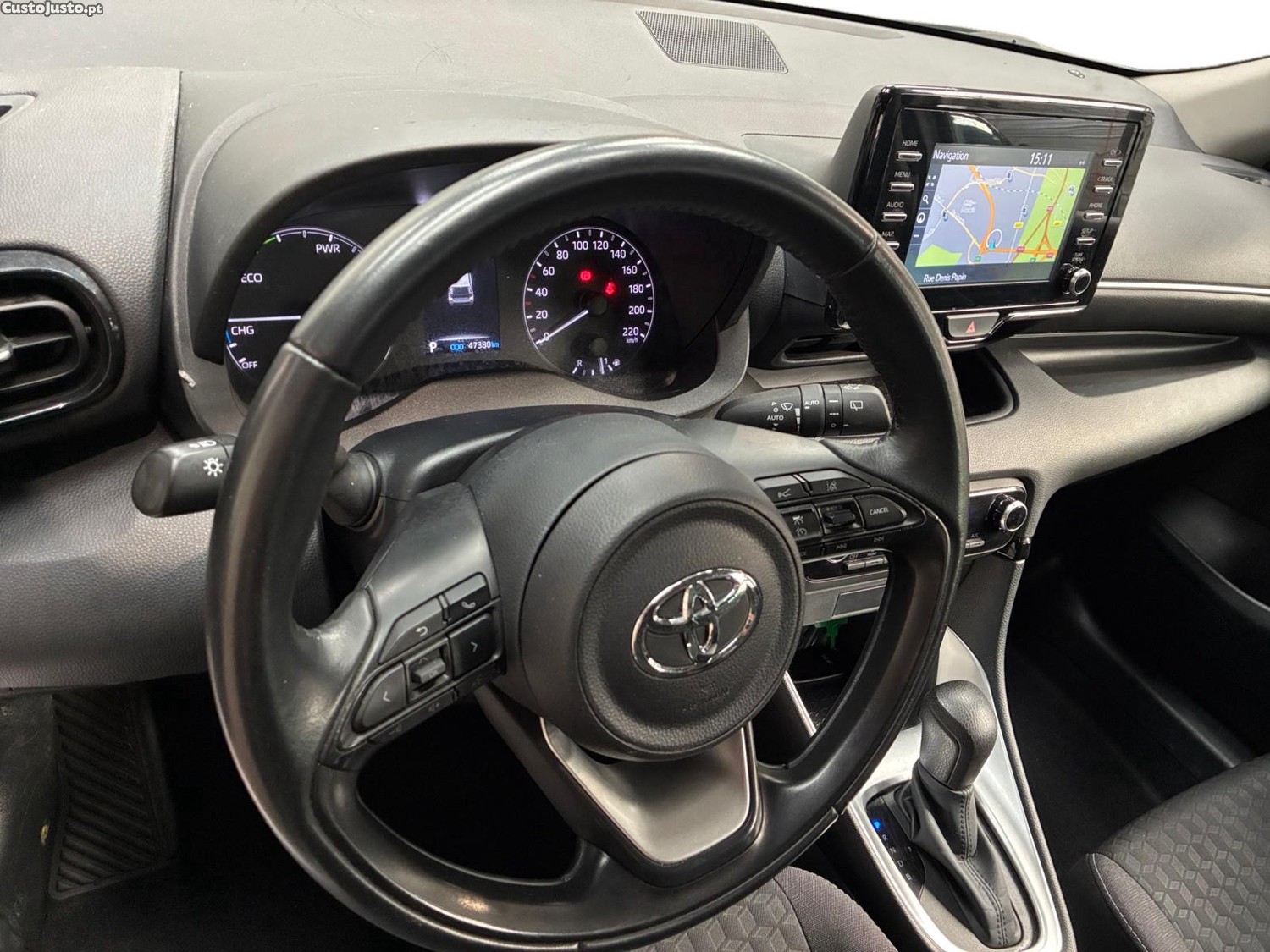 Toyota Yaris 1.5 HDF Dynamic Business - 23 — photo 3