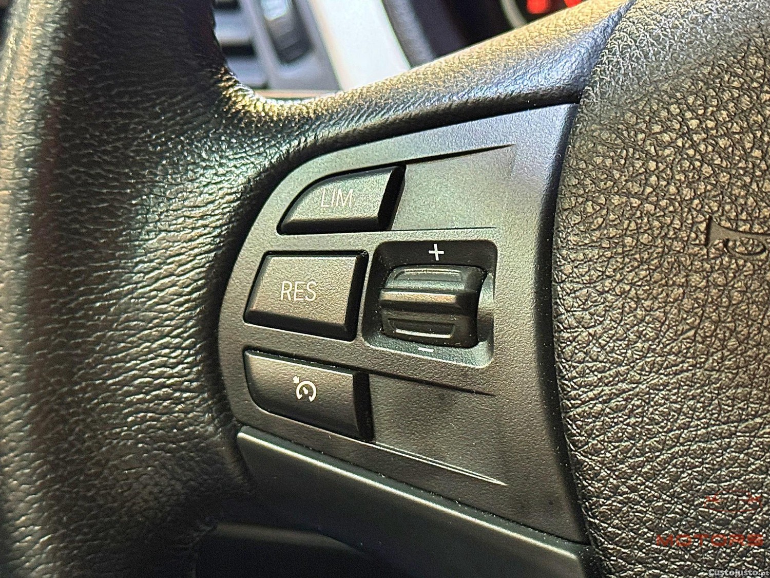 BMW 320 d Pack M Auto — fotografia 4
