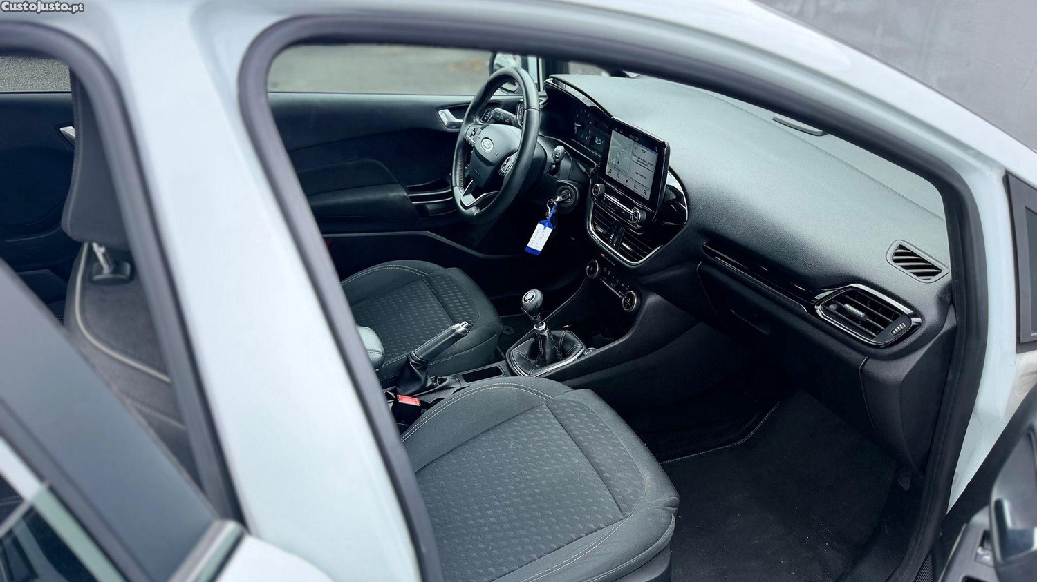 Ford Fiesta 1.0 T EcoBoost Titanium — fotografia 5