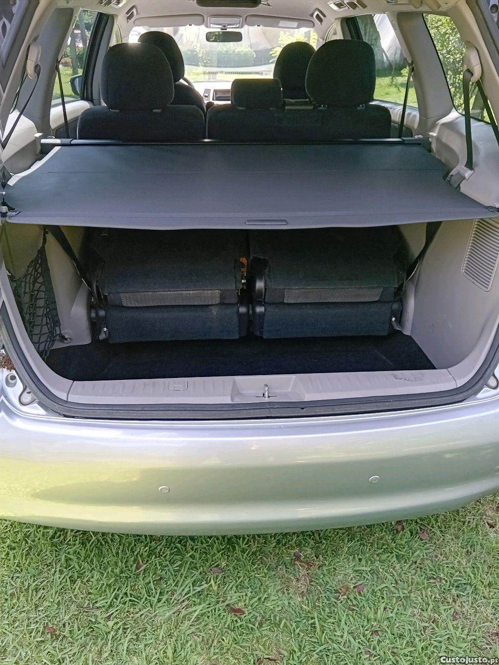 Mitsubishi Grandis 20.tdi 7 lugares — photo 3
