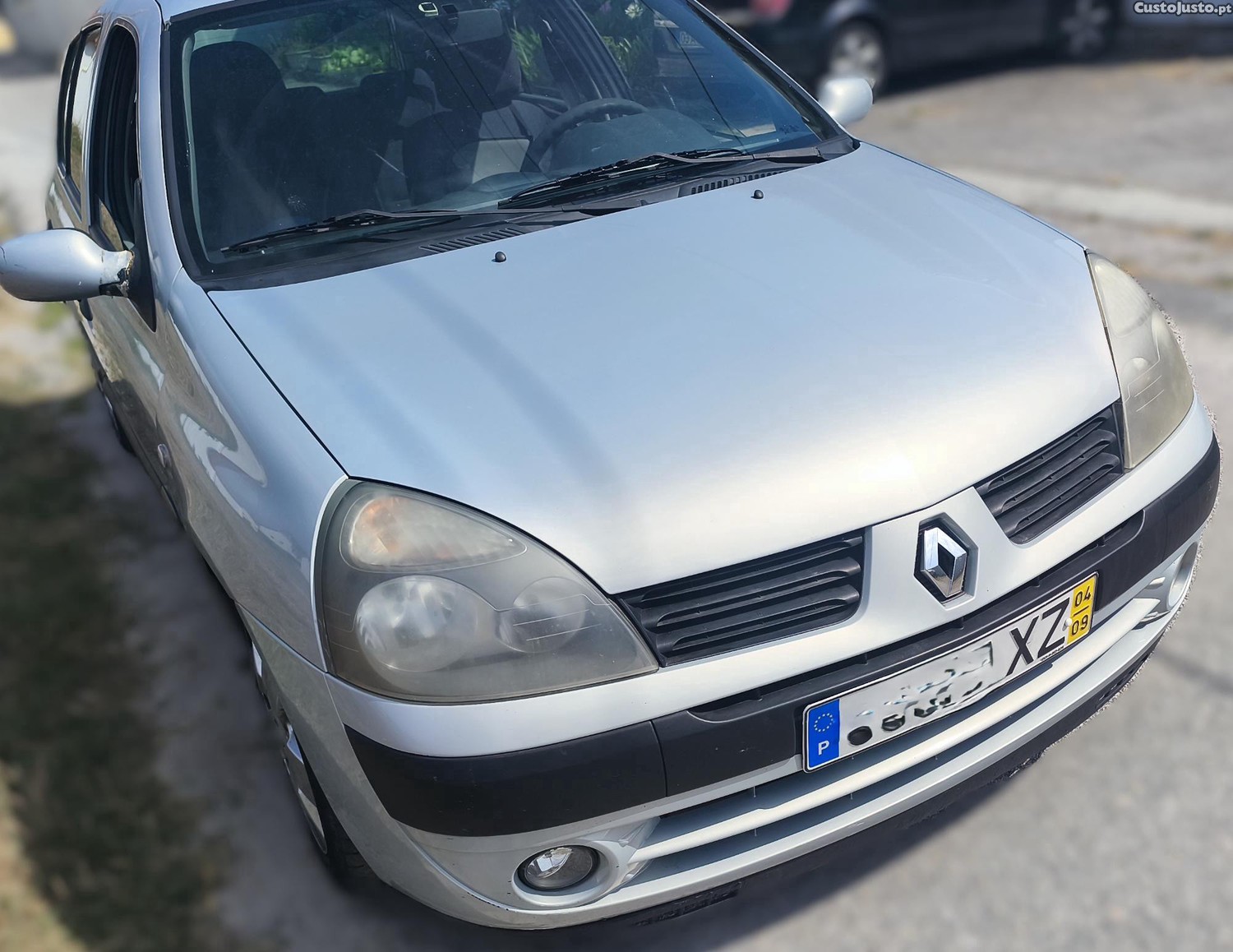 Renault Clio 1.5DCI 5Lugares — fotografia 2