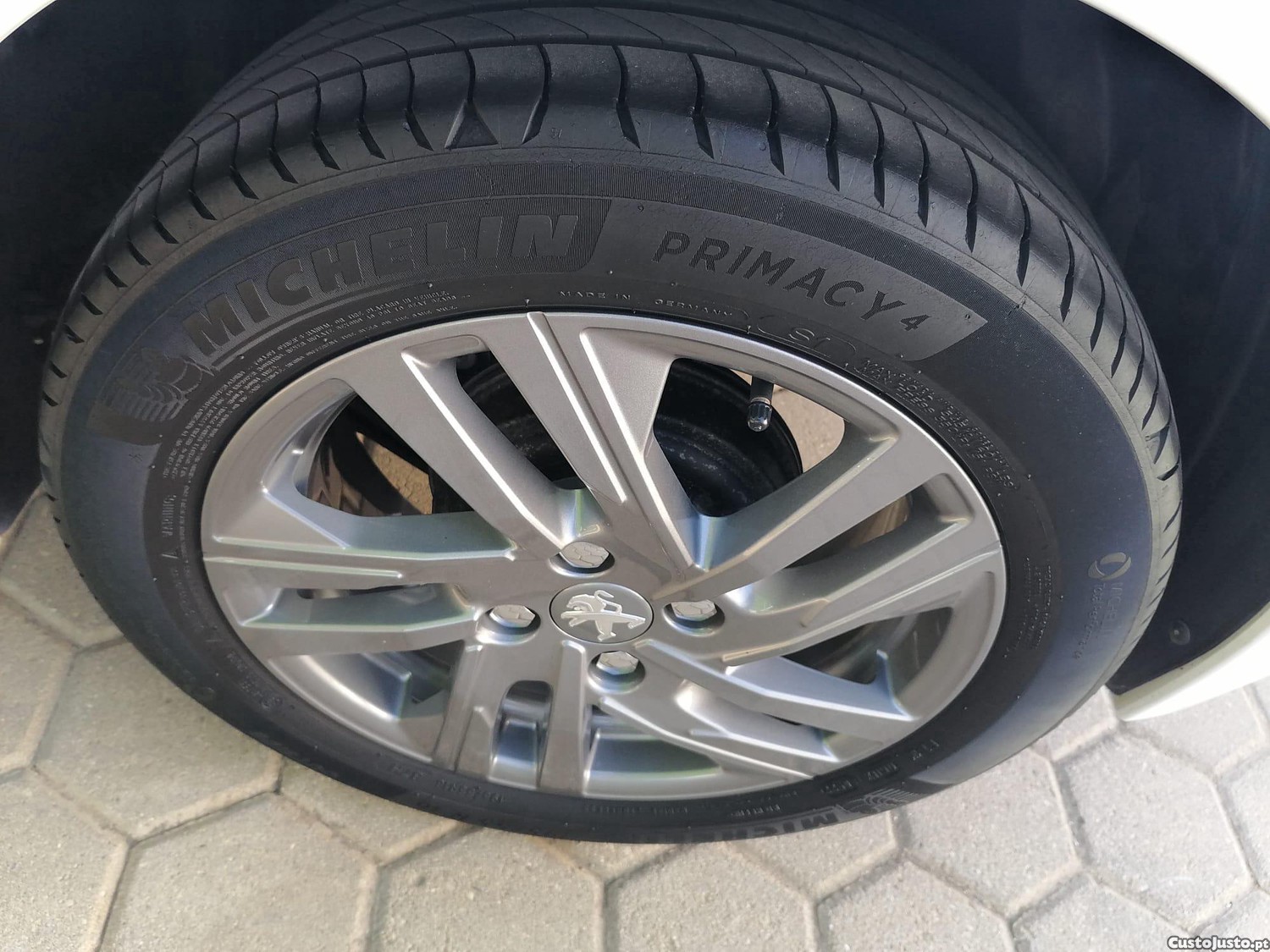 Peugeot 208 Active Pack - 22 — photo 5