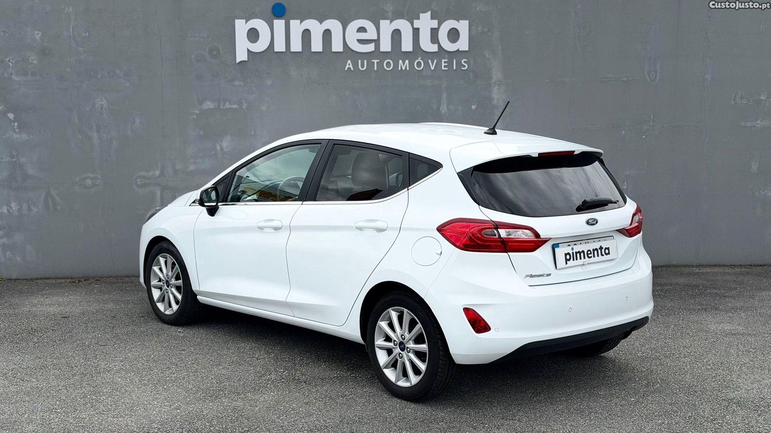Ford Fiesta 1.0 T EcoBoost Titanium — fotografia 10