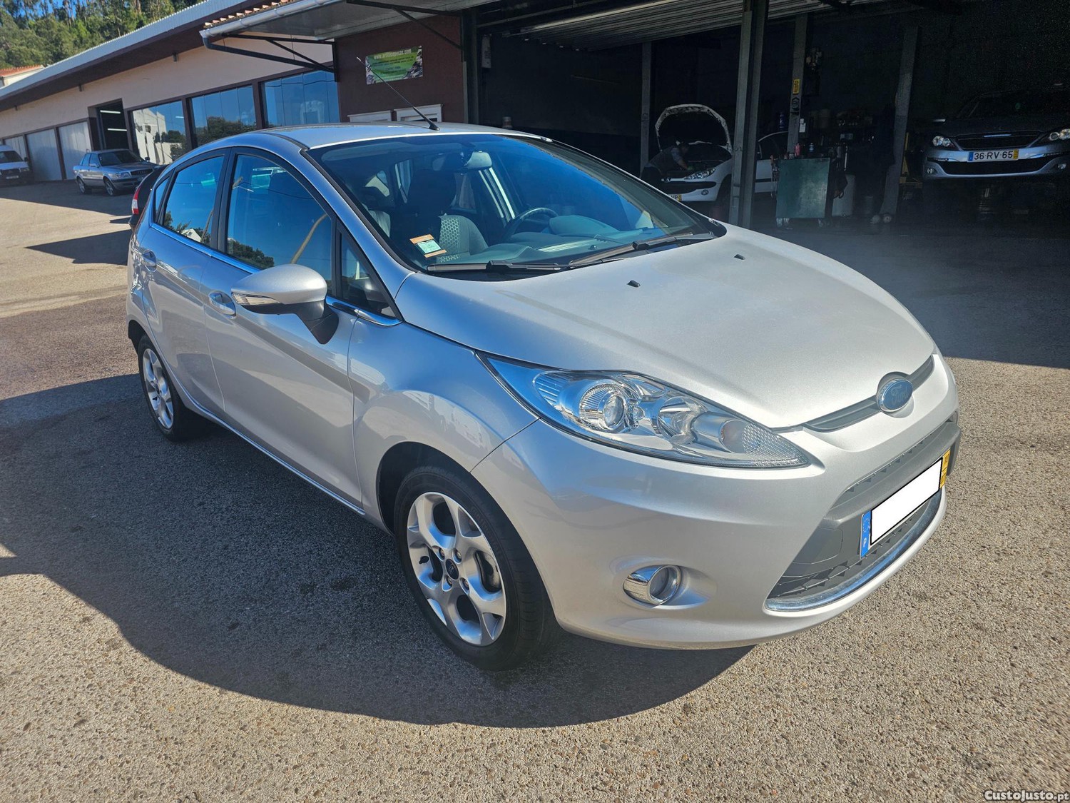 Ford Fiesta 1.2 — photo 3