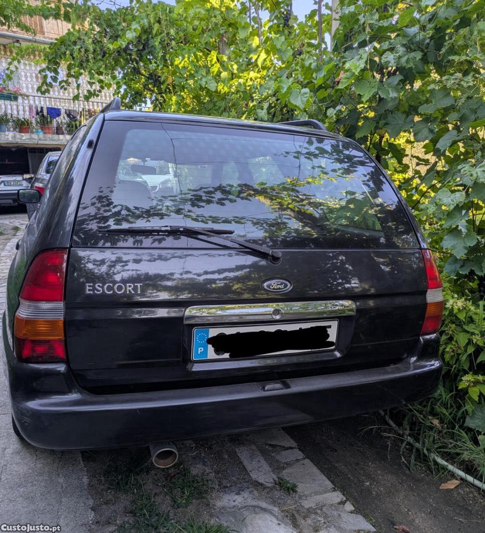 Ford Escort MK7 — photo 3