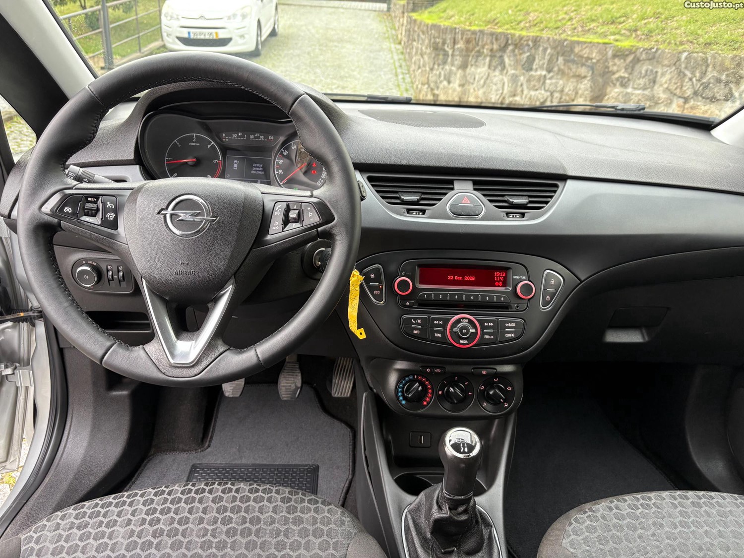 Opel Corsa CDTi 95cv Business Edition - Nacional — fotografia 7